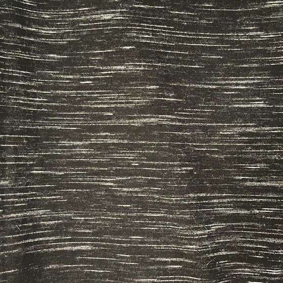 NIKE WOMENS LEGEND VENEER LONG SLEEVE LIGHTWEIGHT HOODIE - Picture 5 of 6